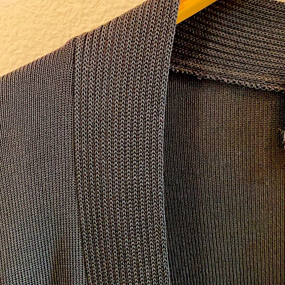 VTG Donna Karan Long Black Deep-V Woven Rayon Cardigan - Picture 5 of 11